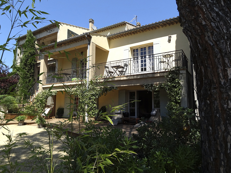 villa lumières, luberon, Goult, espace détente, jardin zen